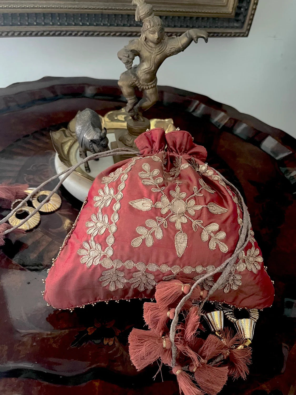 Unveiling the Elegance of Potli Bags for Weddings