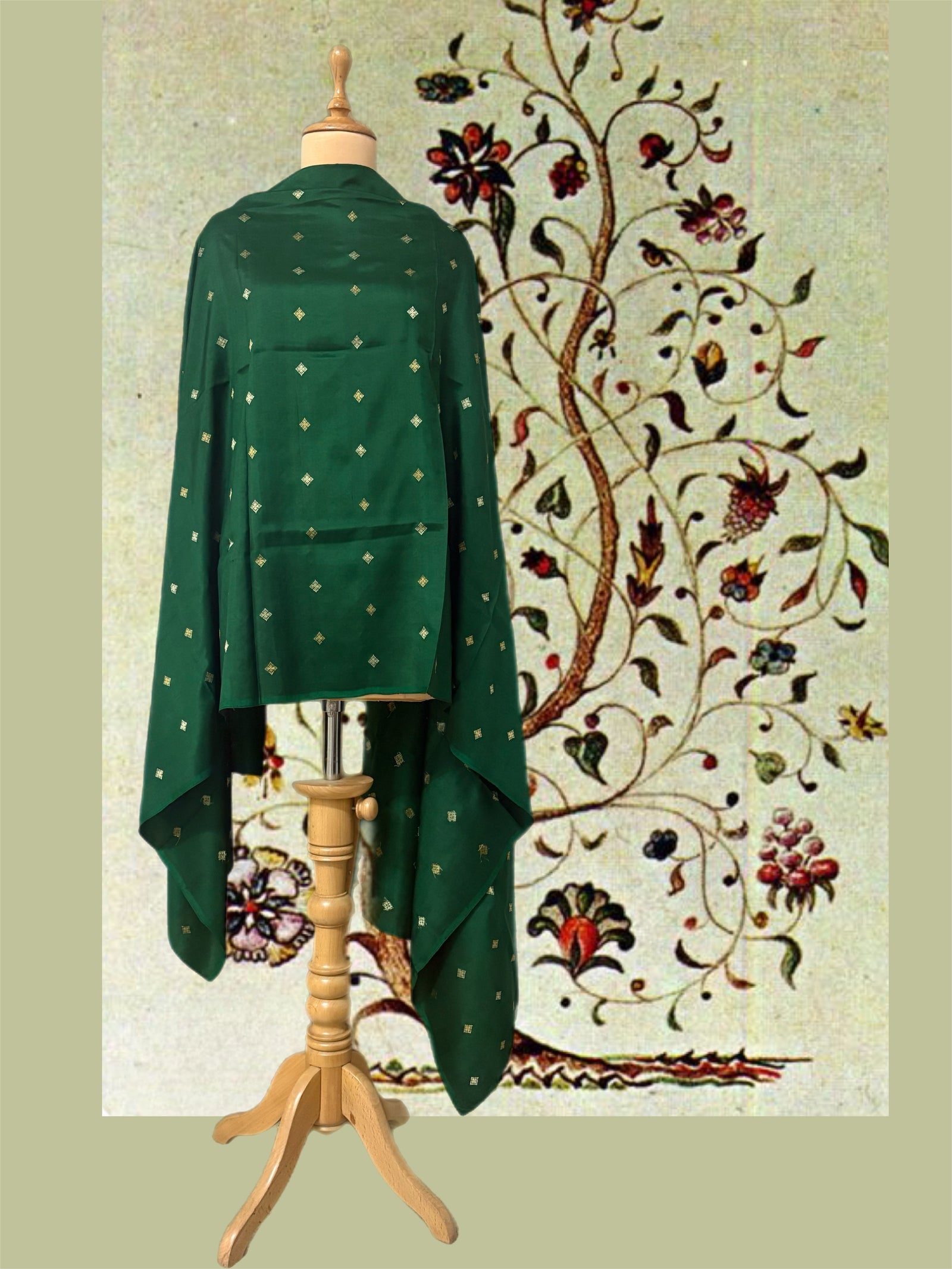 Sultana Dark Green Kadhuwa Booti Silk Dupatta