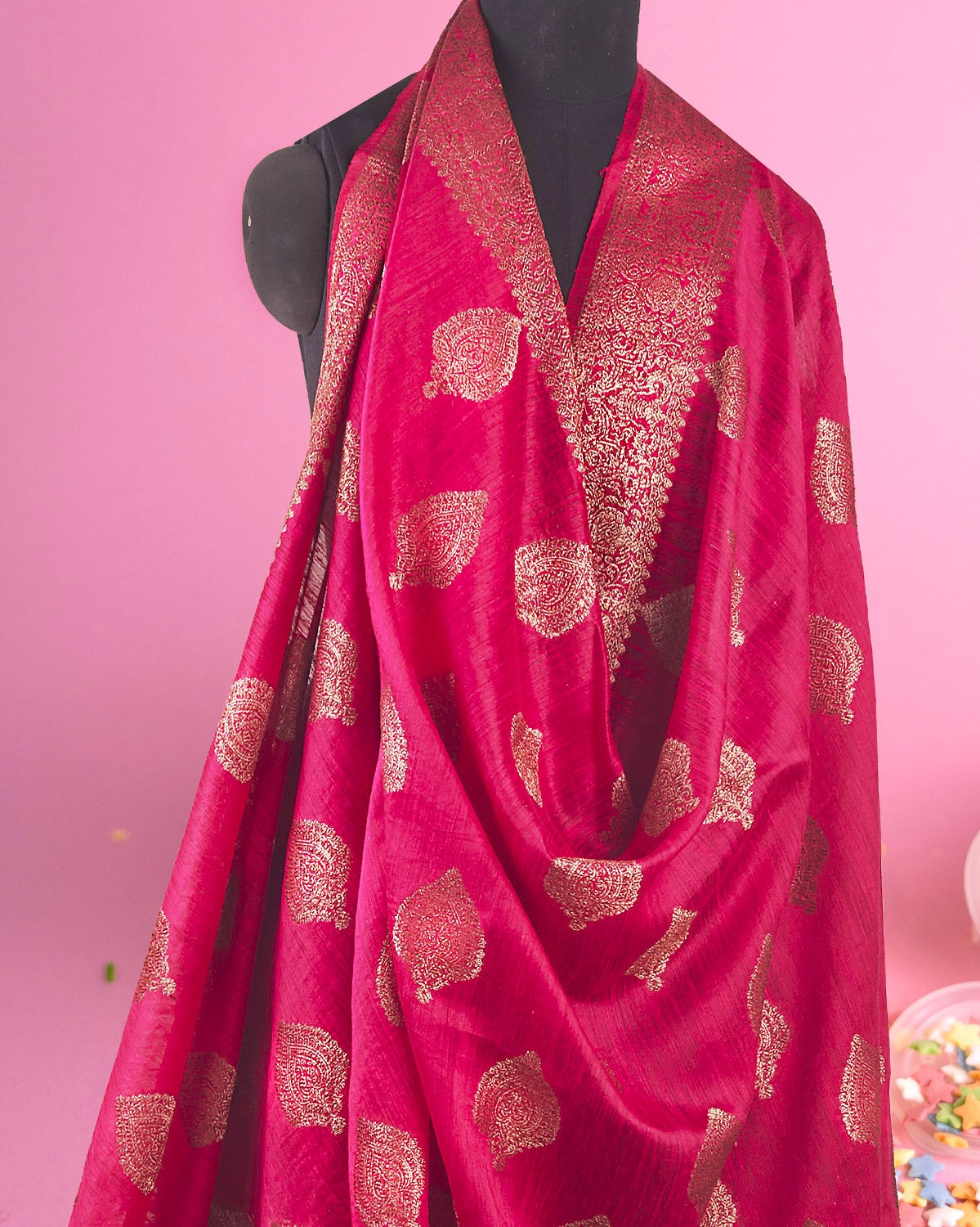 Yamini Rani Pink Raw Silk Saree