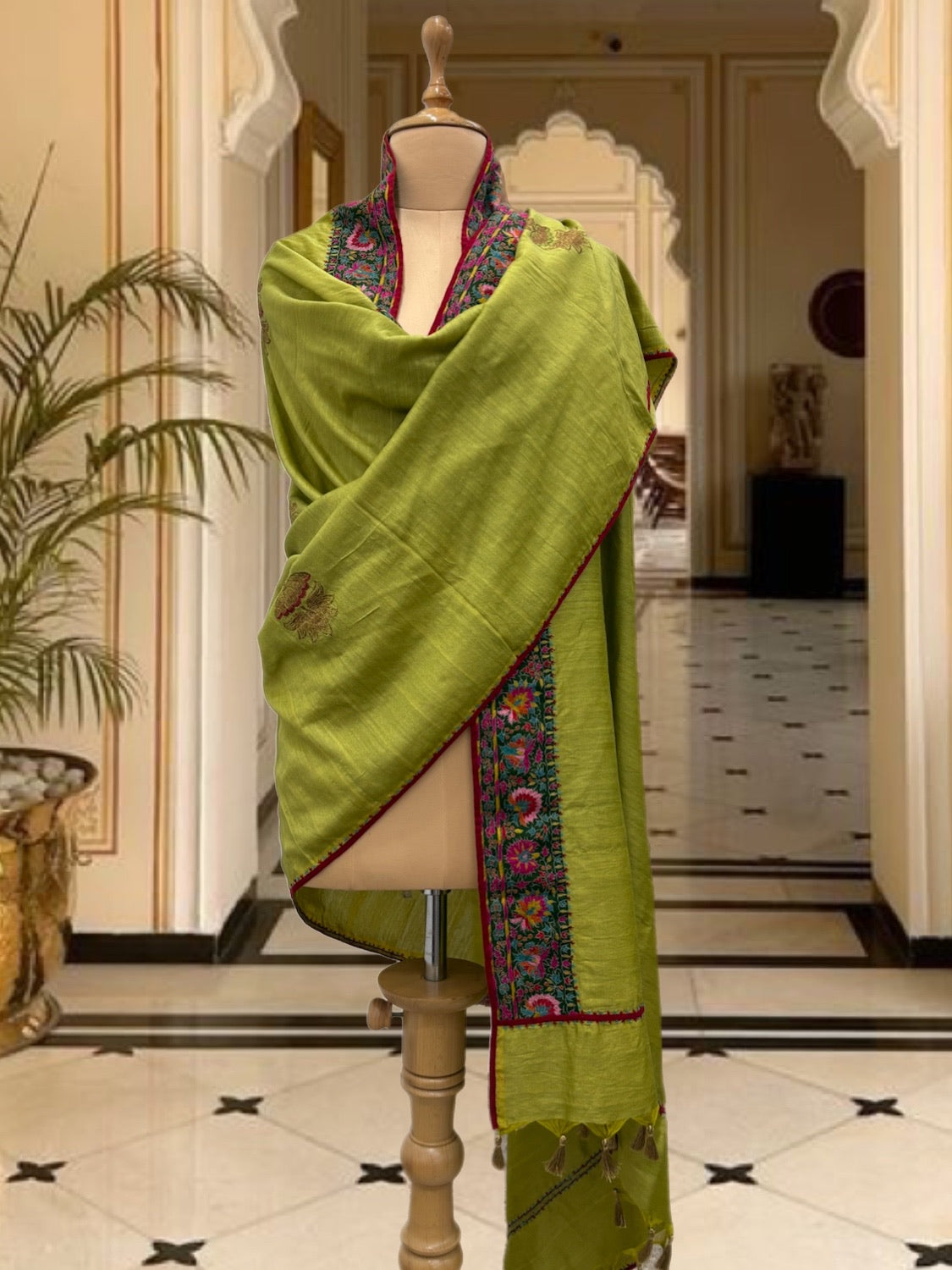 Zanskar Green Kashmiri Jamavar Matka Georgette Dupatta