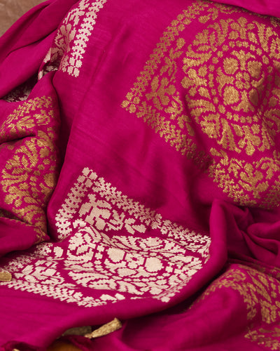 Mandapa Magenta Matka Georgette Saree