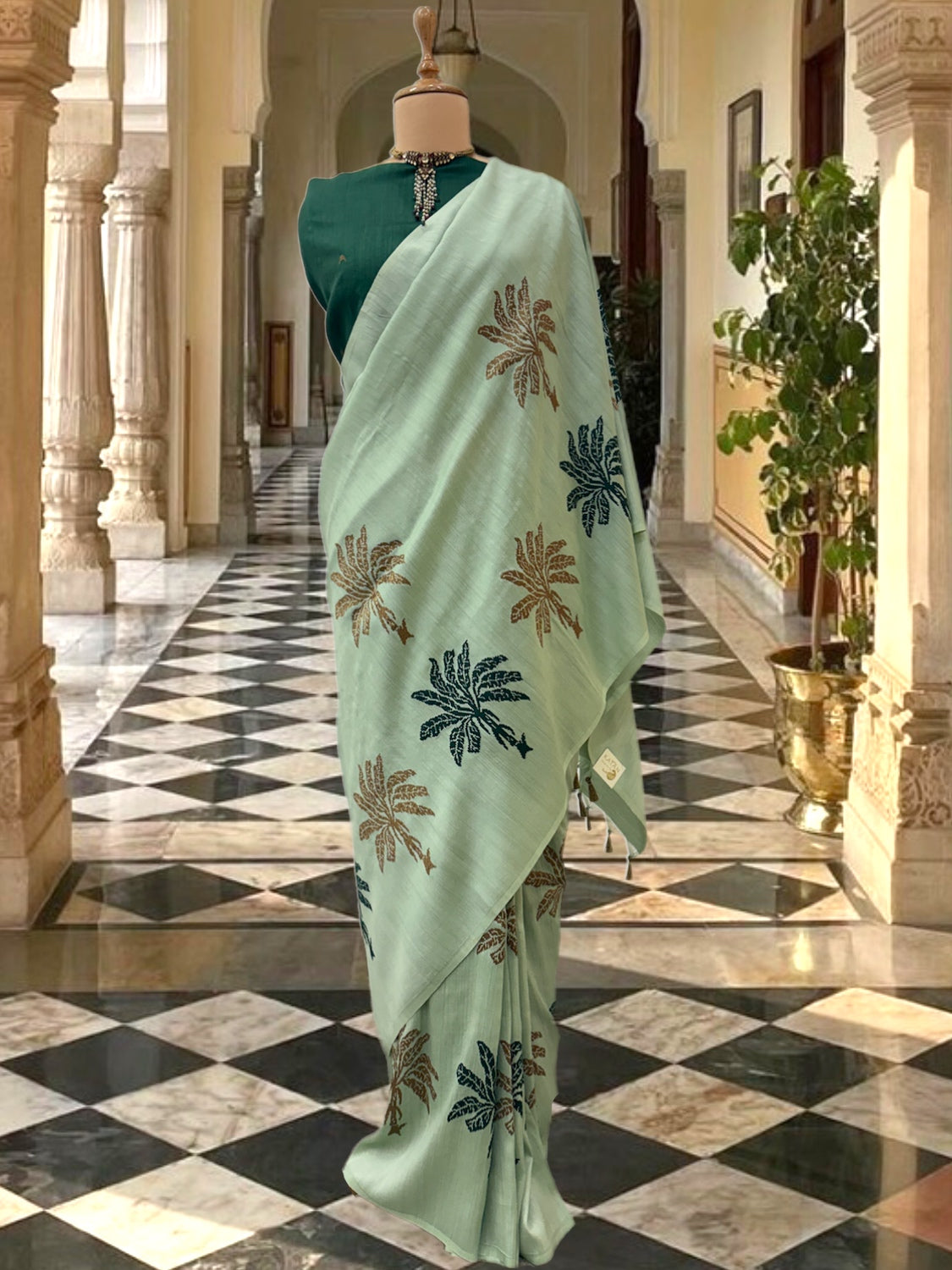 Kovalam Sea Green Matka Georgette Border Saree