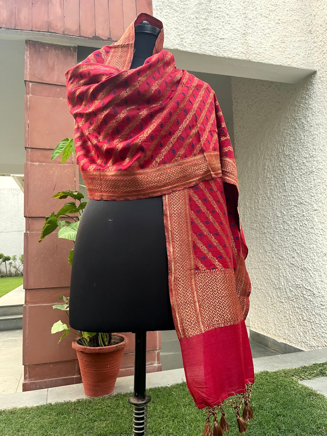 Red & Blue Matka Georgette Stole Dupatta