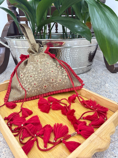 Gayatri Antique Gold Brocade Potli