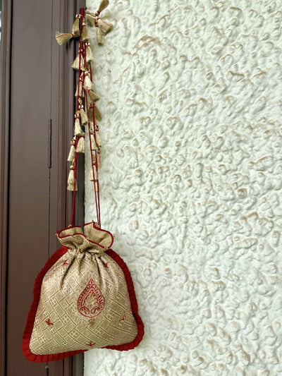 Gayatri Antique Gold Brocade Potli