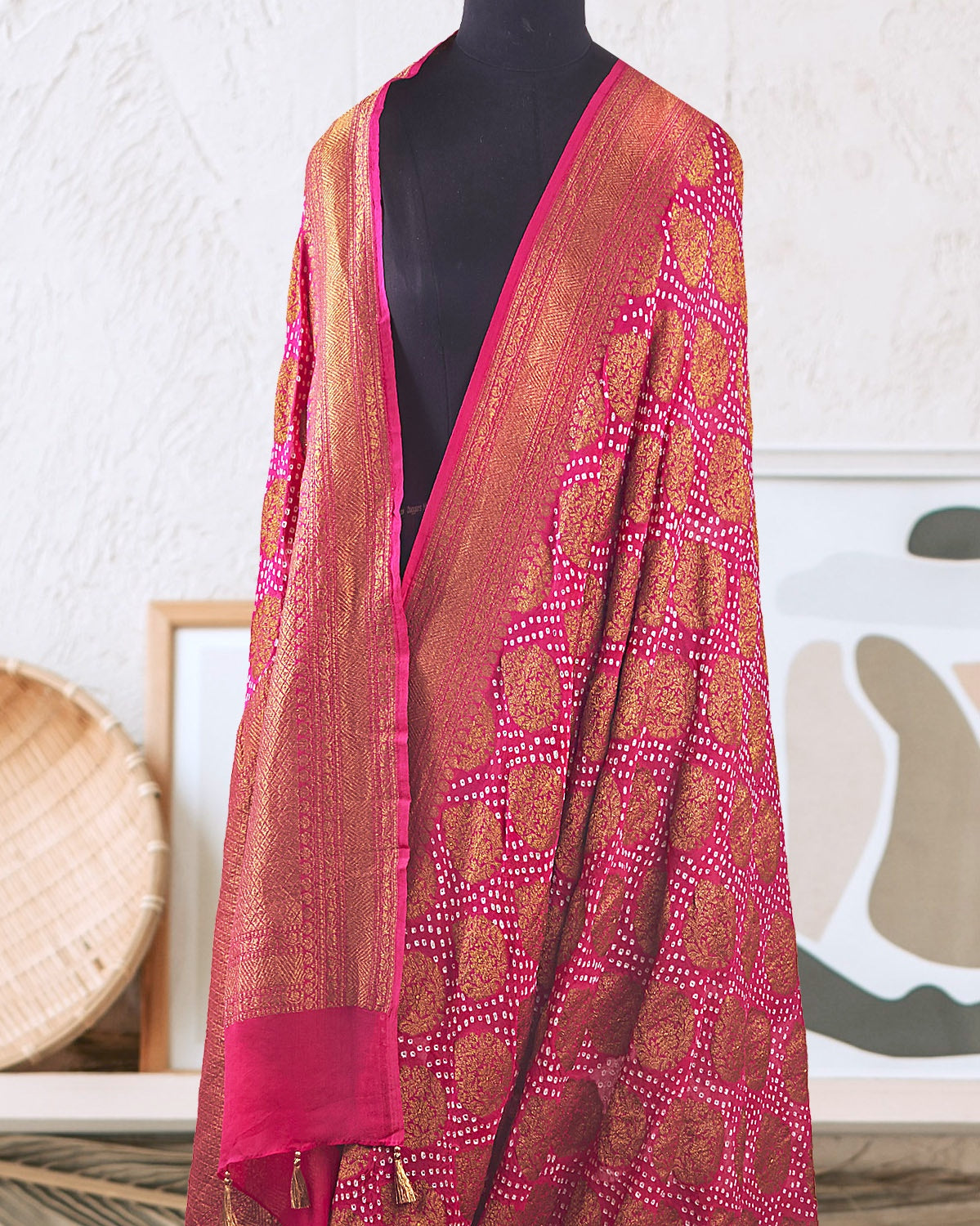 Rukmavati Rani Pink Bandhani Khaddi Georgette Saree