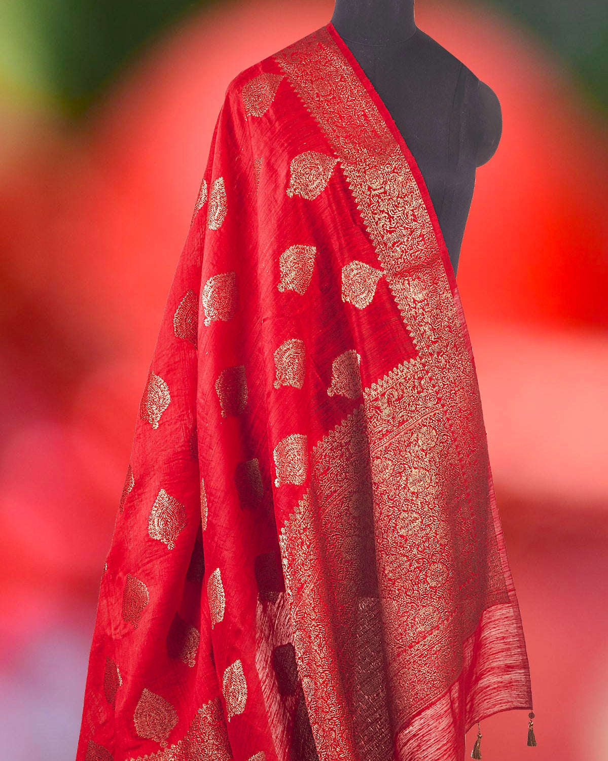 Omaira Chilly Red Raw Silk Saree