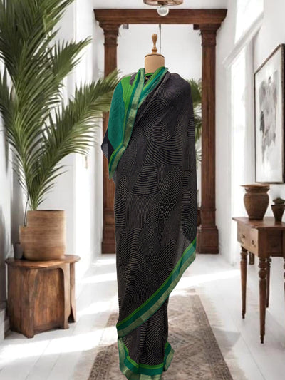 Très Chic Black Crepe Silk Sari
