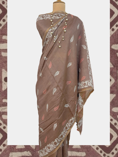 Jhalana Caramel Cotton Dabu Batik Saree