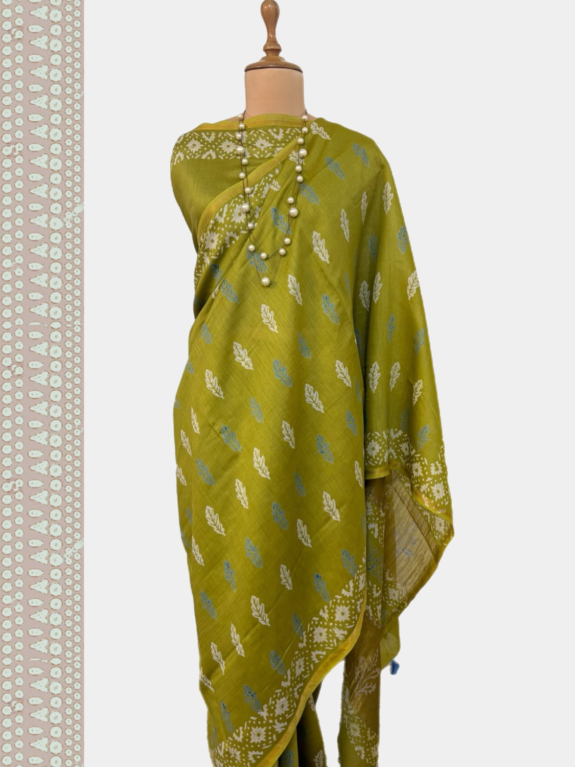 Dol Ka Bagh Green Cotton Dabu Batik Saree