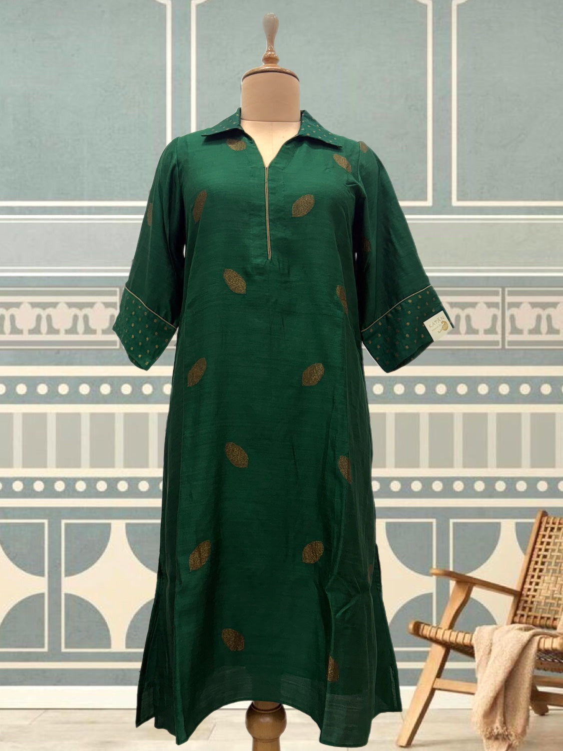 Green Antique Booti Matka Georgette Kurta