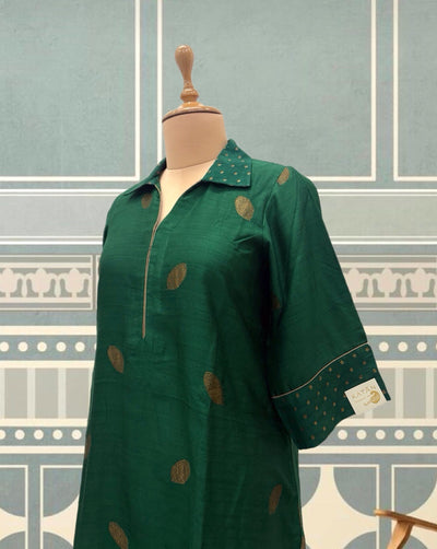 Green Antique Booti Matka Georgette Kurta