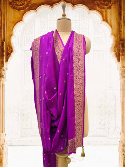 Sultana Magenta Kadhuwa Booti Silk Dupatta