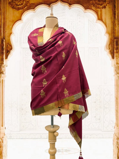 Kainat Maroon Kadhuwa Booti Silk Dupatta