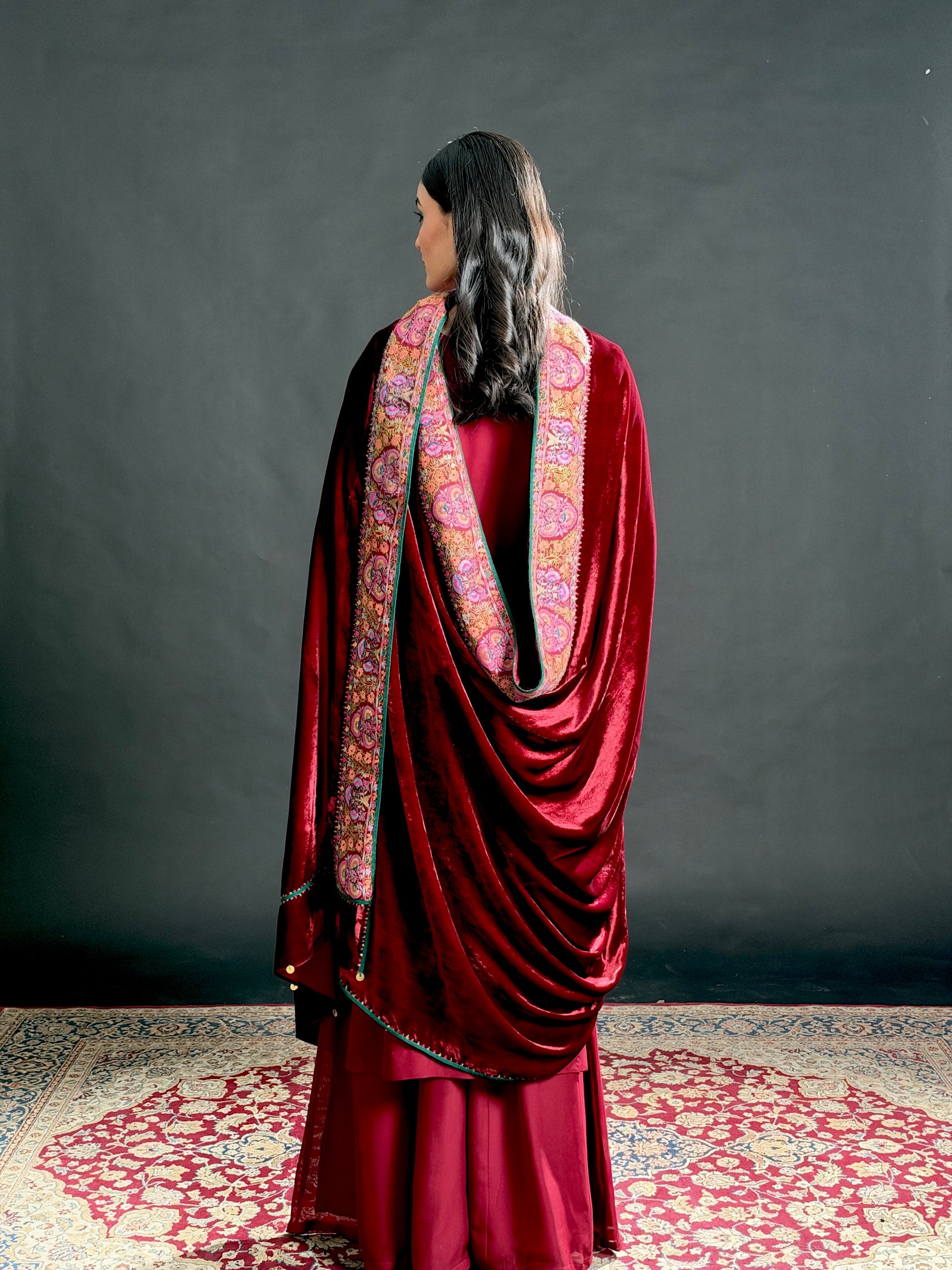 Sindhu Maroon Velvet Jamawar Dupatta
