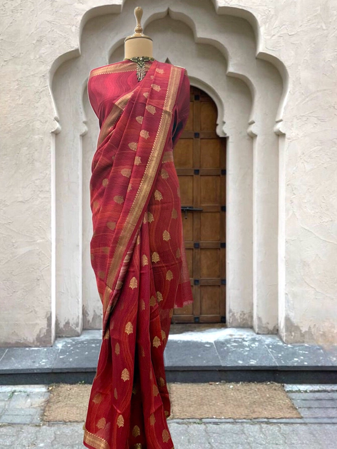 Samyukta Red Moonga Cotton Saree