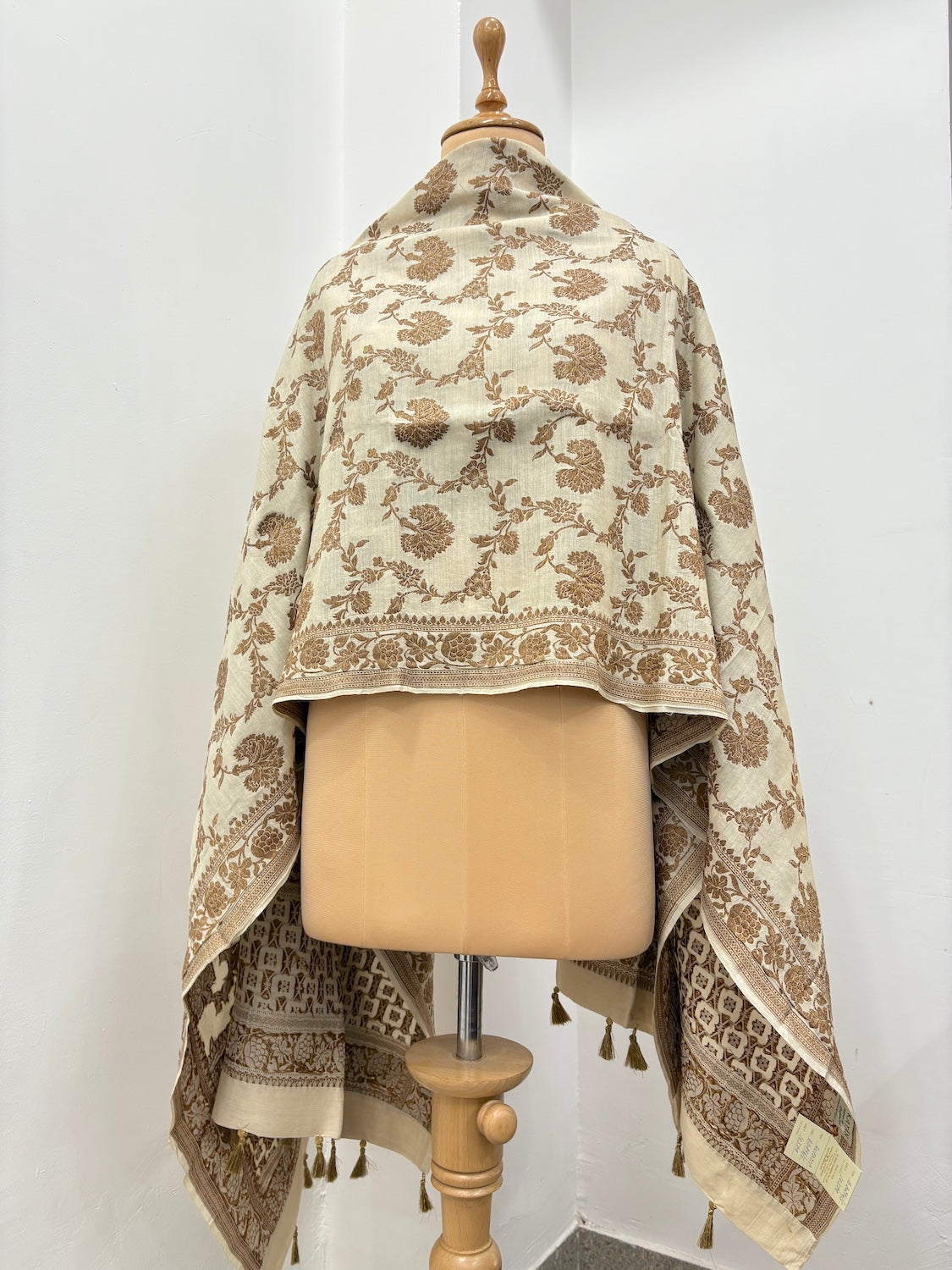 Munira ivory Moonga Dupatta