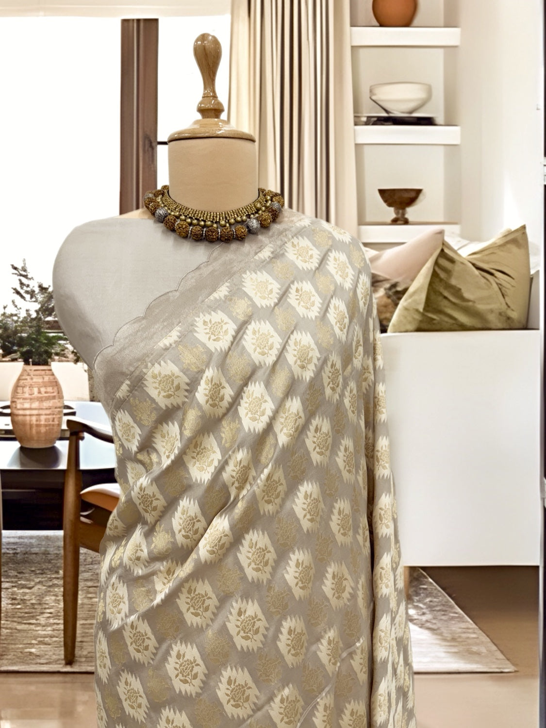 Niloufer Mushroom Booti Silk Saree