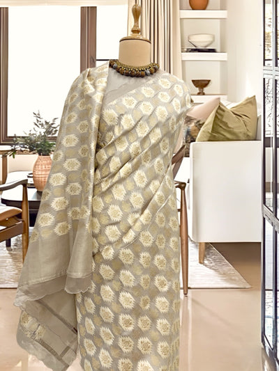 Niloufer Mushroom Booti Silk Saree