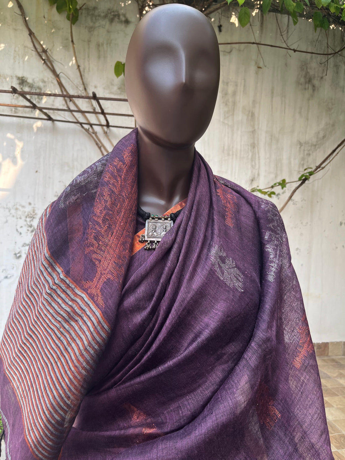 Anadi Berry Purple Linen Saree