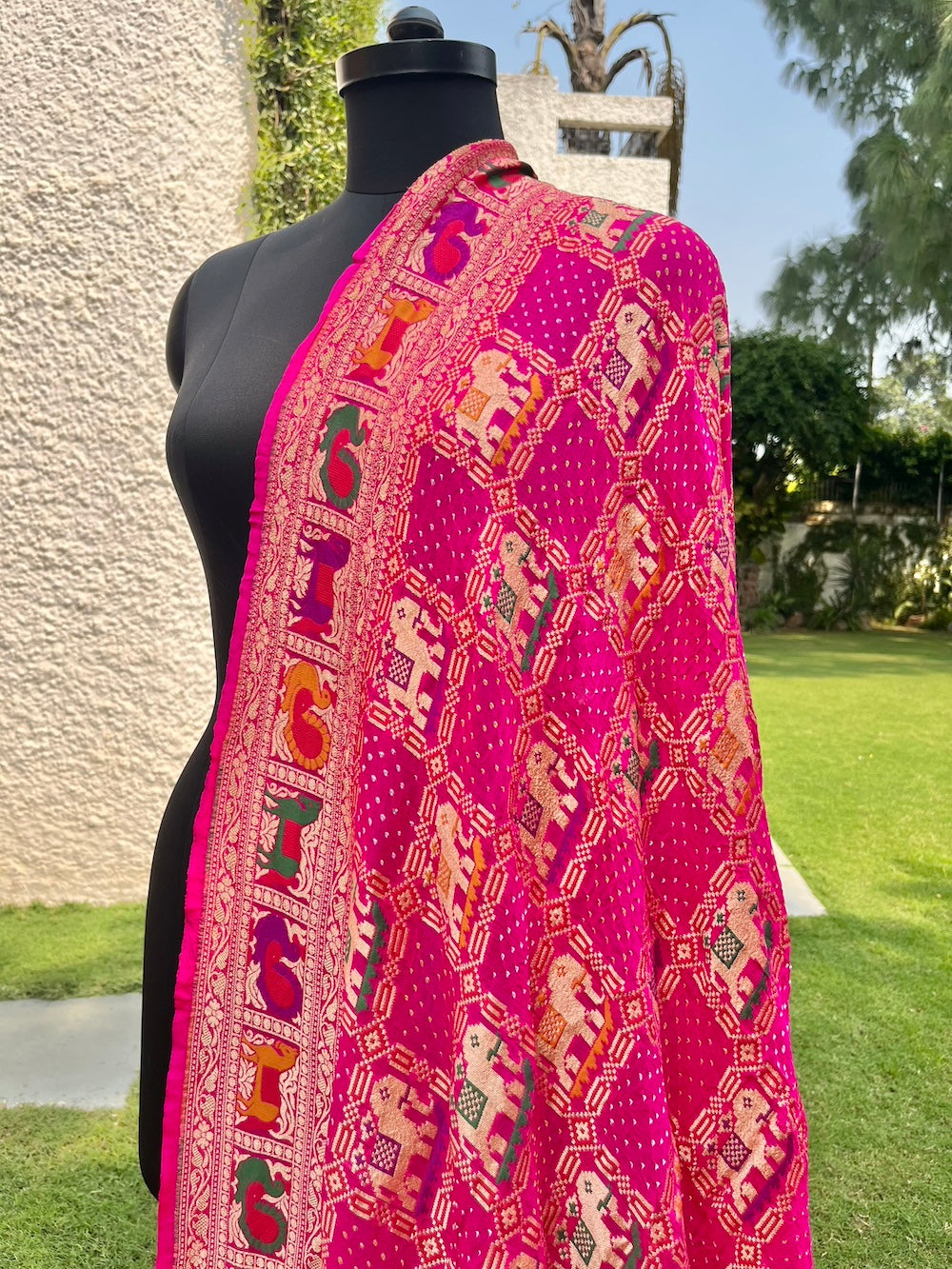 Ratangarh Rani Pink Shikar Bandhani Dupatta