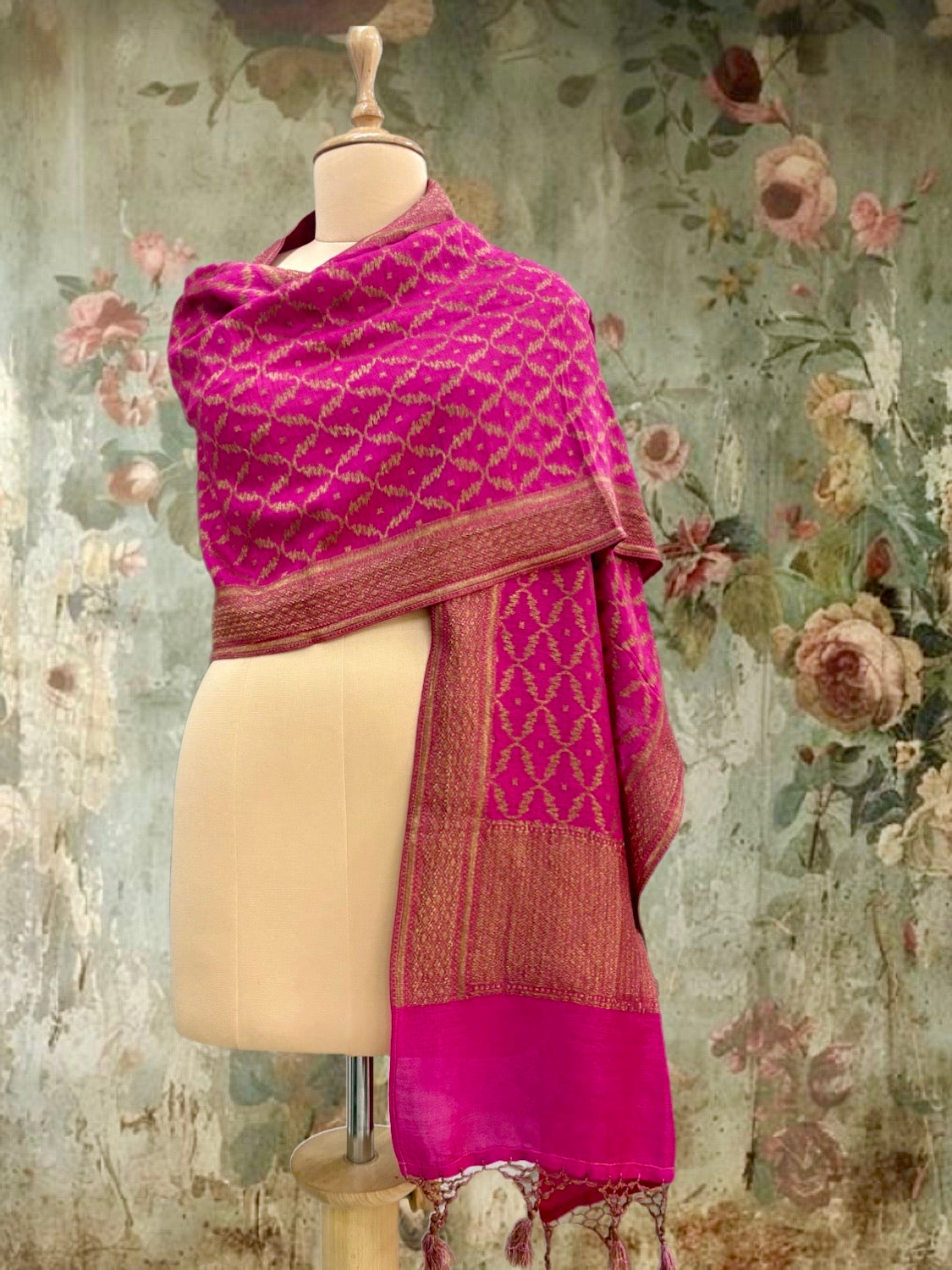 Rukmini Rani Pink Matka Georgette Stole Dupatta