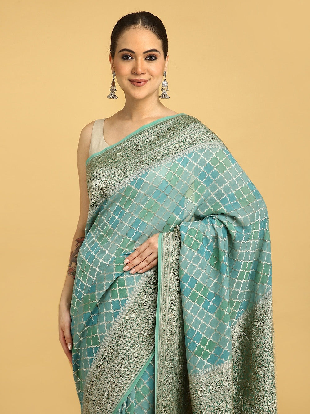 Sanobar Sea Green Khaddi Georgette Sari