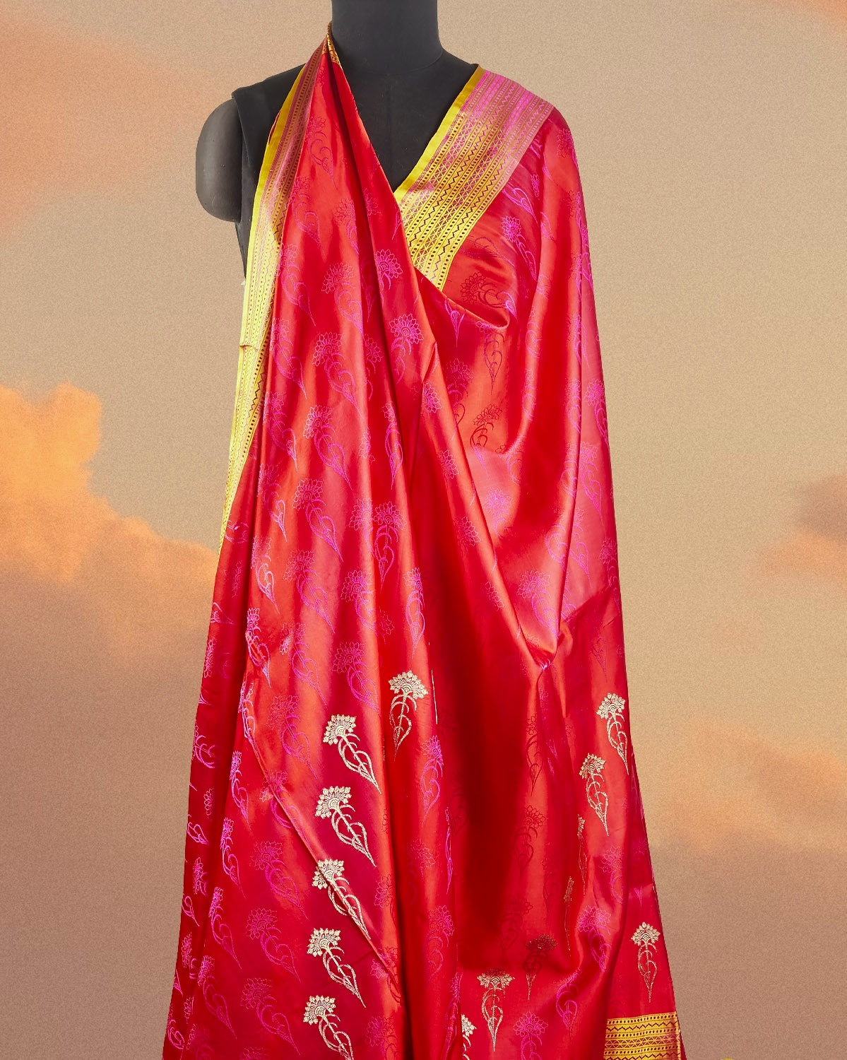 Italia Red & Pink Tanchoi Silk Saree