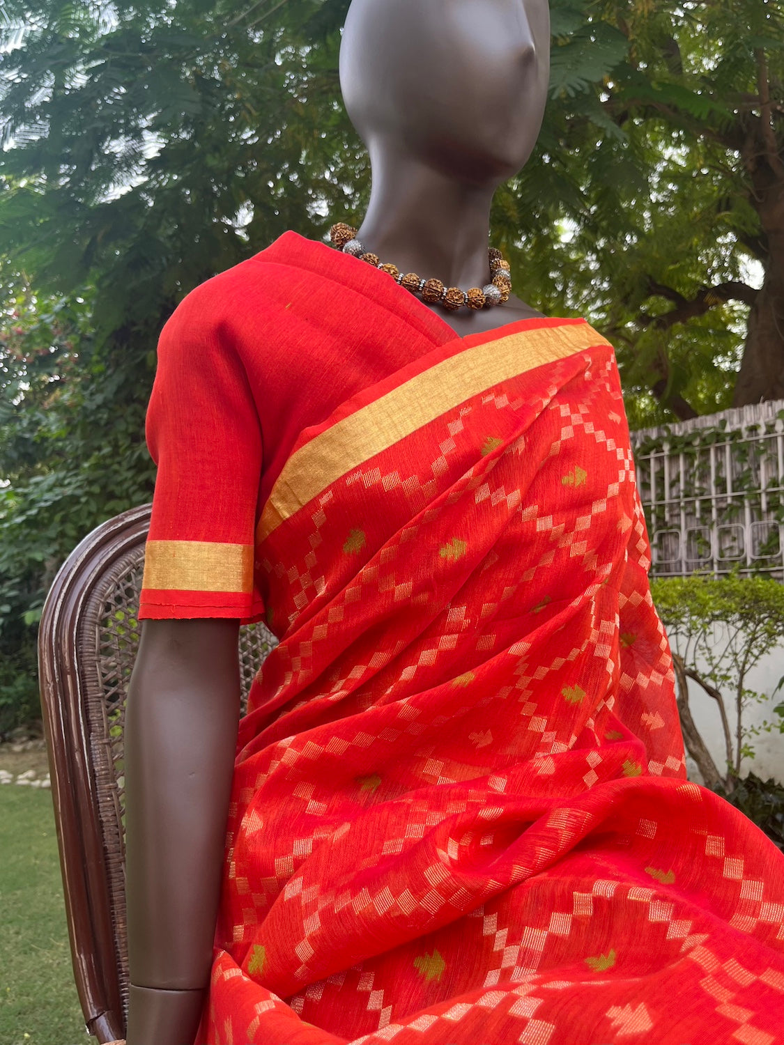 Ishwari Tomato Red Linen Saree