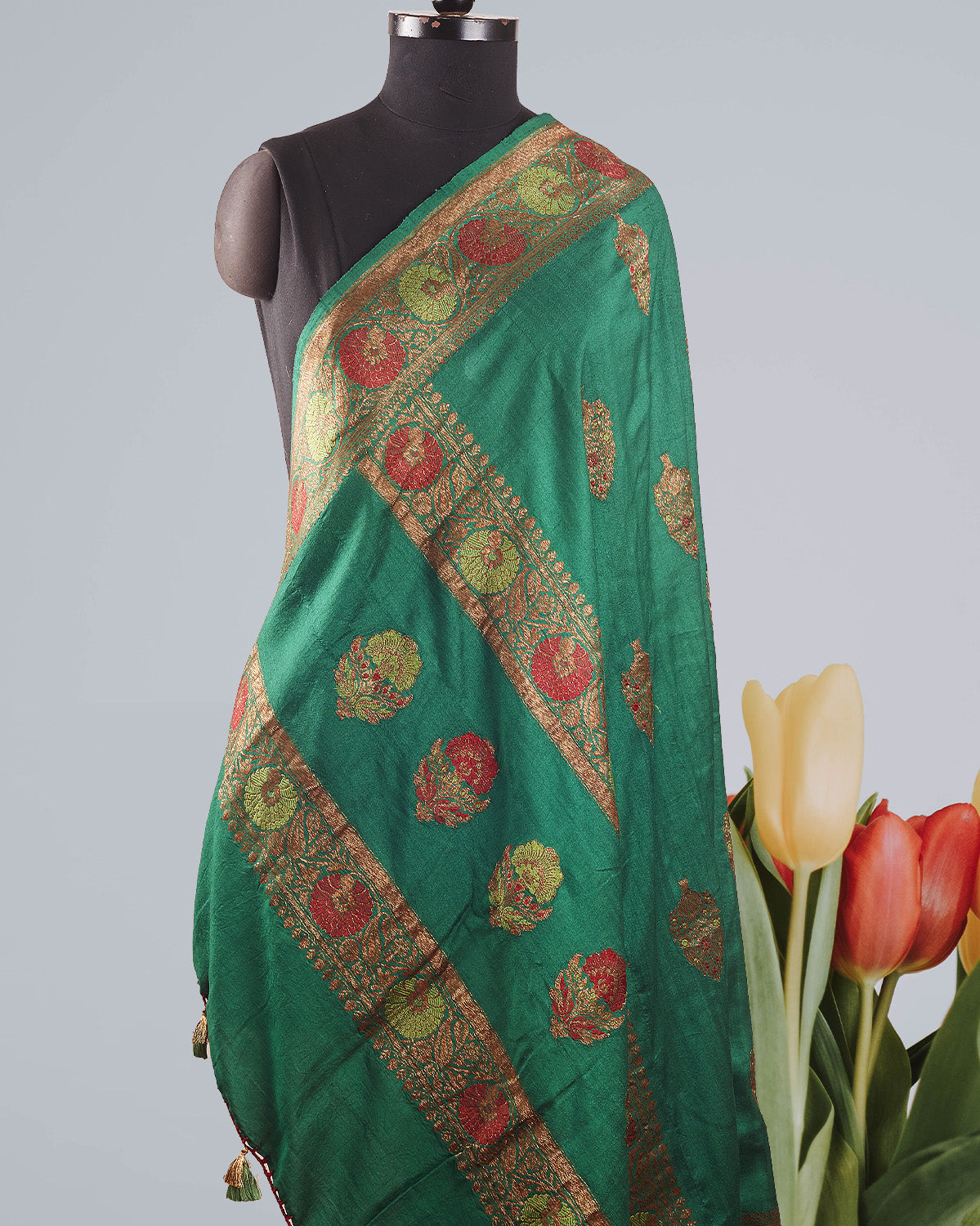 Kiara Emerald Green Matka Georgette Saree