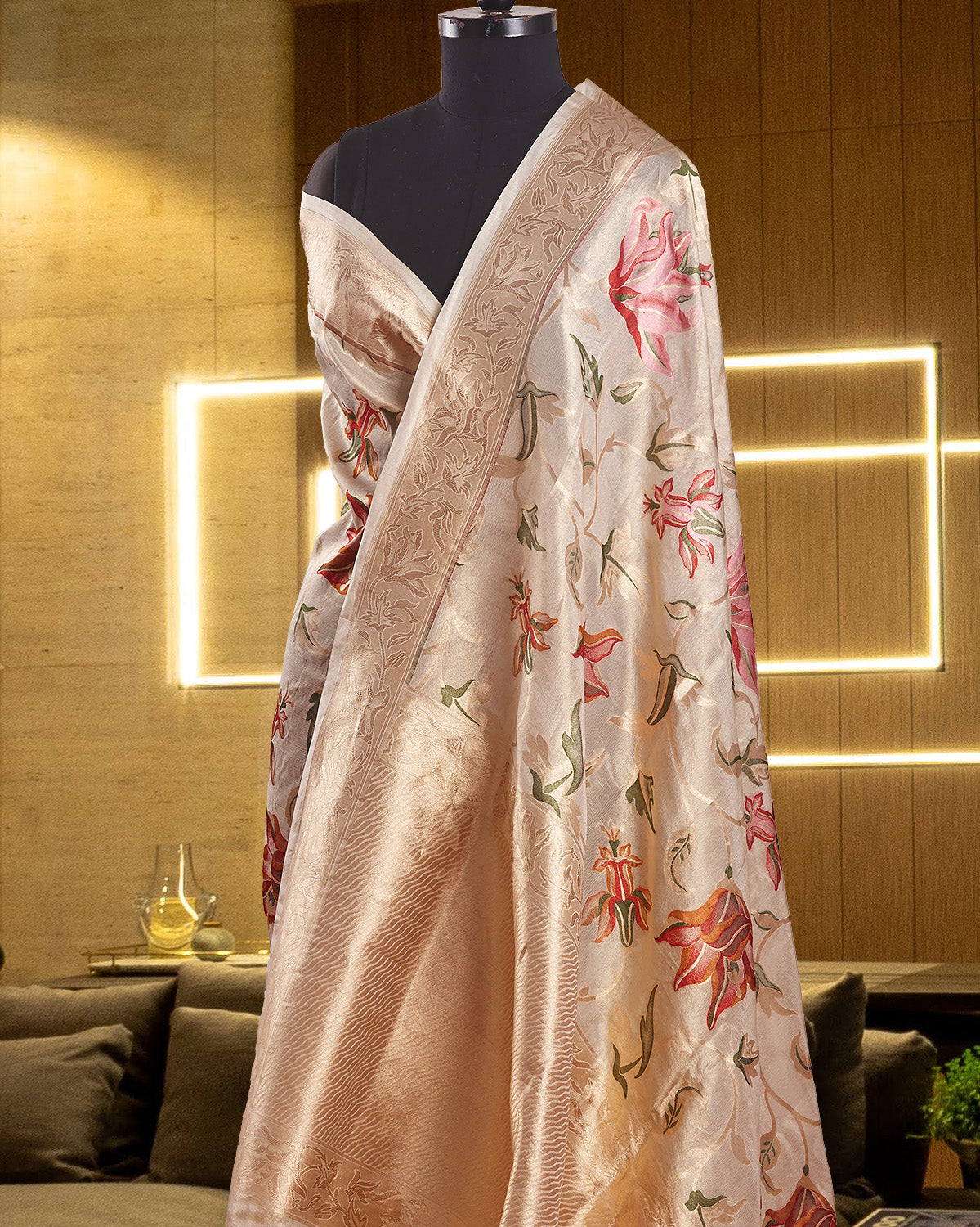 Artistry in weaving Gold paithani Tissue Saree